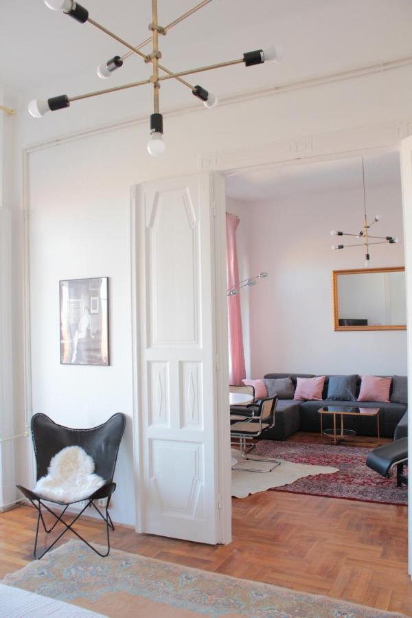 Allomas Apartman Budapest Exterior foto